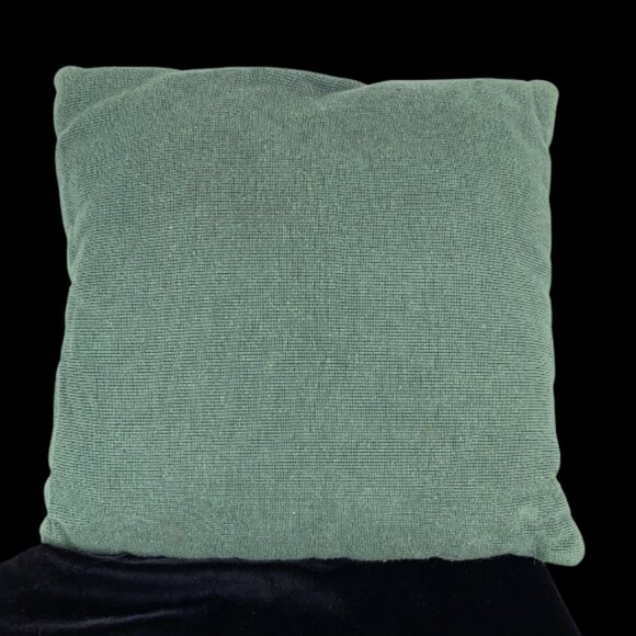 CHRISTMAS THROW PILLOWS -- Set of 2, Classic Santa/Winter Sleigh Scene, Vintage - Picture 5 of 11